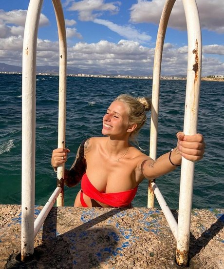 blonde tits onlyfans hot image