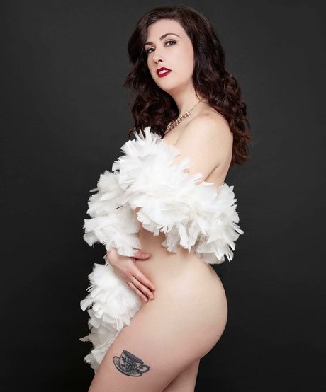 Viola Volta star porn pics