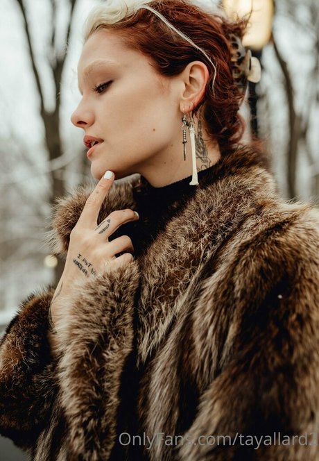tayallard2 nudes model images