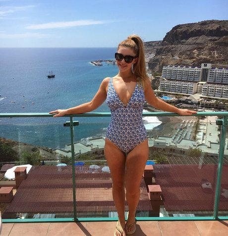 Creative Calm ASMR free model images