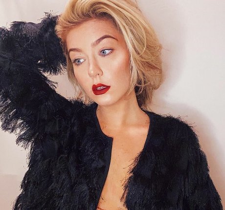 Creative Calm ASMR pornstar pretty images