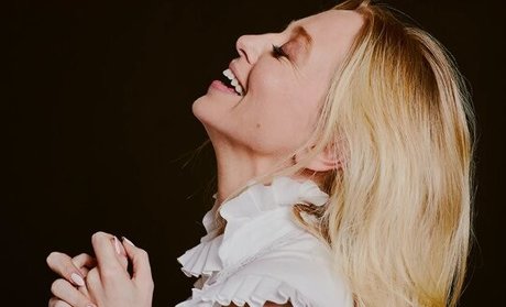 Portia Doubleday porn actress img