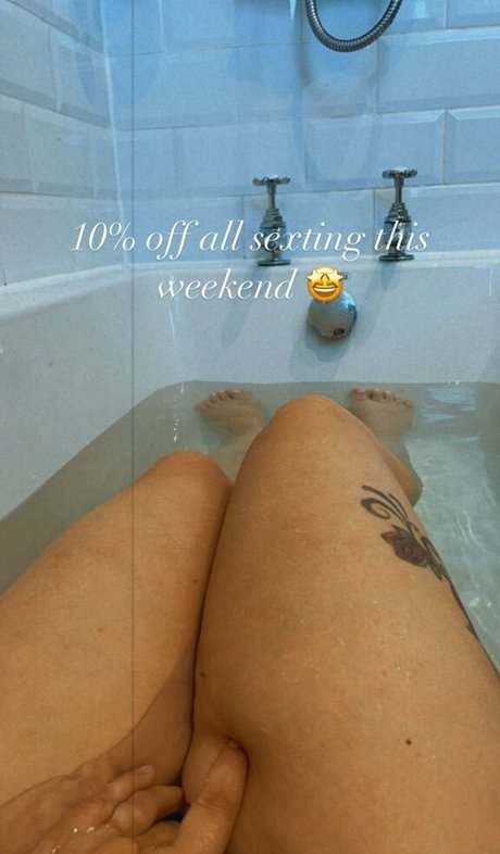 Admiremeamy model sex pictures