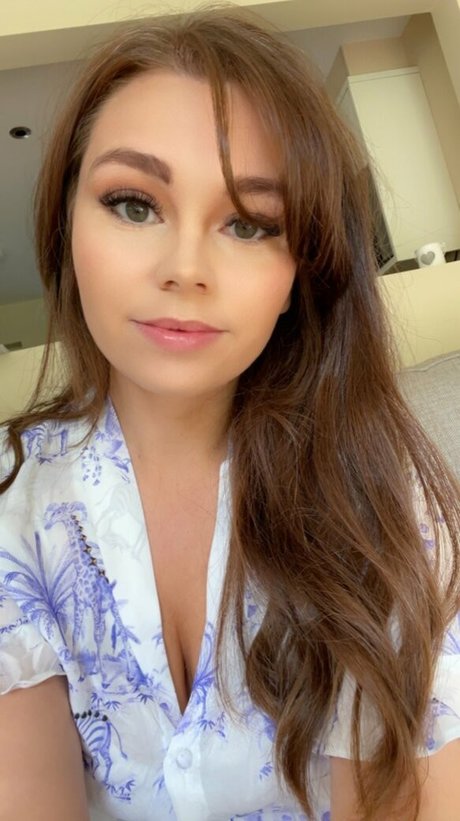 Admiremeamy pretty pornstar image