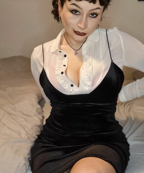 xalexaddams beautiful actress pic