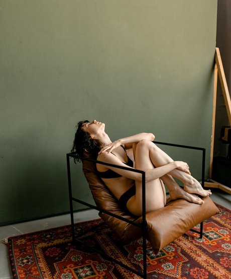 Olga Saharova model erotic img