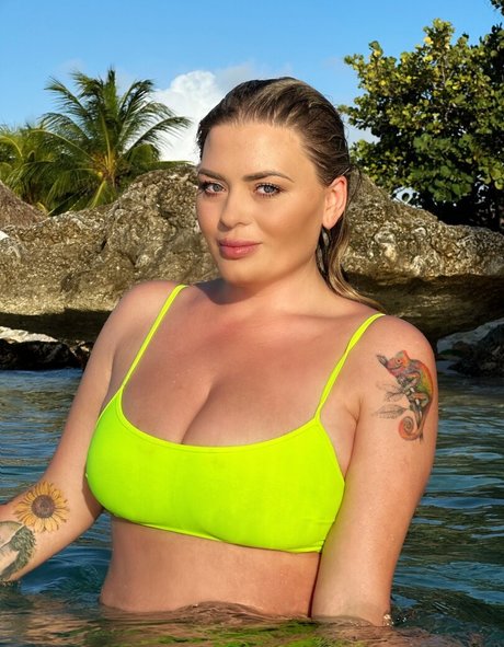 hottest wife onlyfans free nude pic