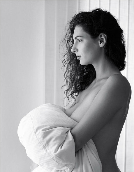 Jiwa Raga adult actress photo