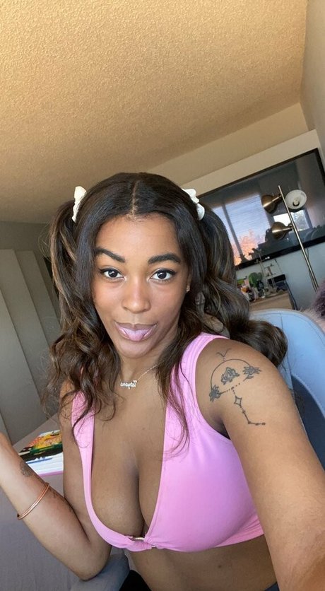 money onlyfans exclusive pic