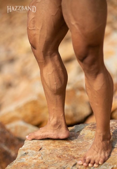 hazzbandexclusive star naked picture