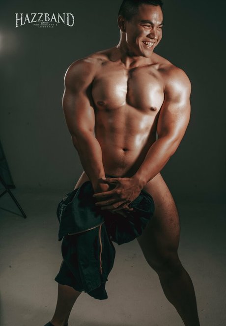 hazzbandexclusive model high quality pics