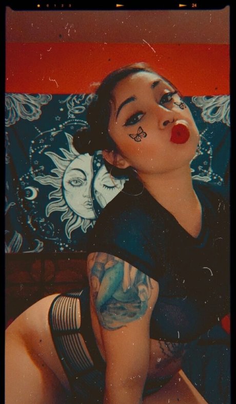 diabla mamiiii adult model pictures