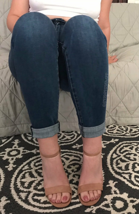 serenasoles99 nudes pornstar image