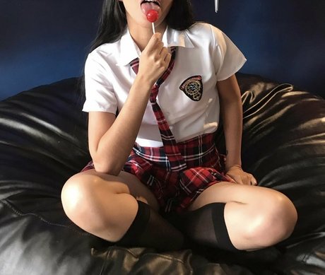 gomitaa18 hot model img