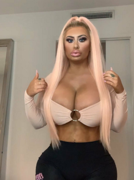 mssnewbooty sex star pics