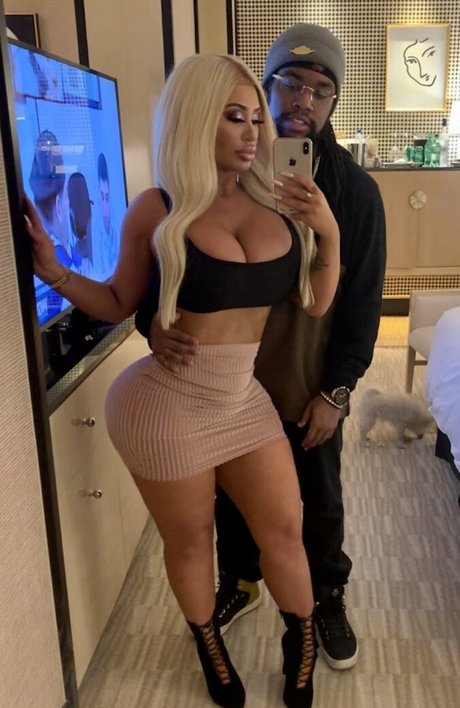 mssnewbooty sexy actress pictures