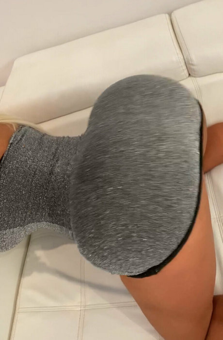 mssnewbooty pornographic star photo