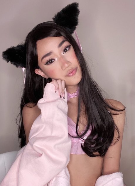 Kxobby xxx actress pic