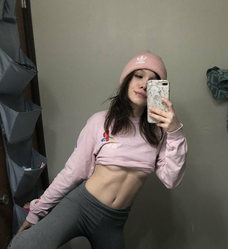 Mewnii pornstar art gallery