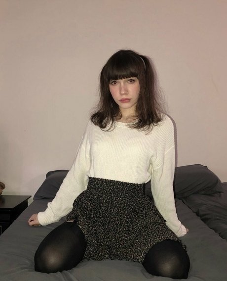 Mewnii model erotic archive