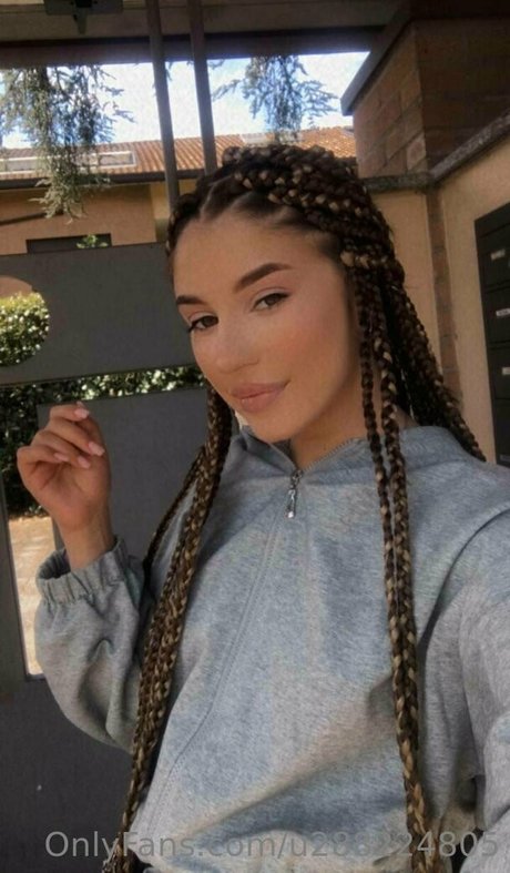 saddleviola pornstar exclusive image