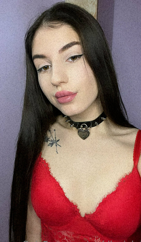 saddleviola xxx model picture