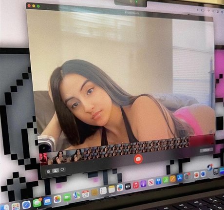 Anneiise pornstar adult photos