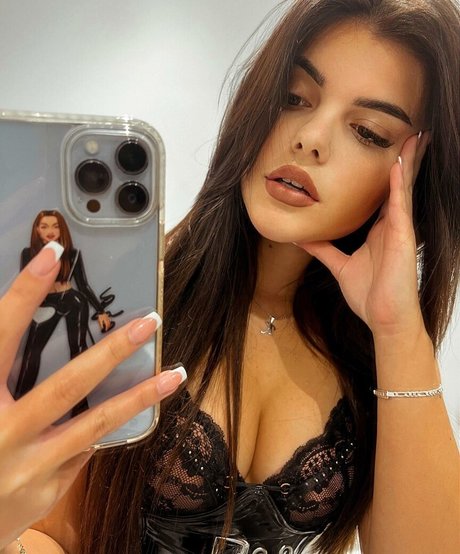 Lara Benjamina Winter model pornographic galleries