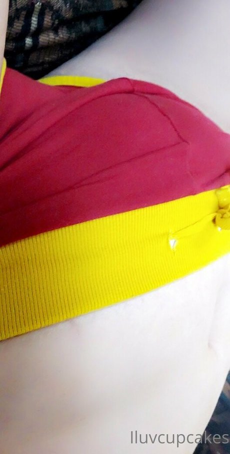 iluvcupcakes model high quality image