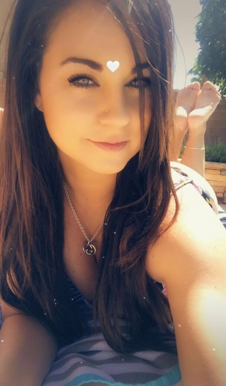 toridanyels pretty actress pictures