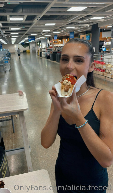 alicia freee0 pornstar top img