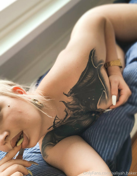 bat gyal star top archive