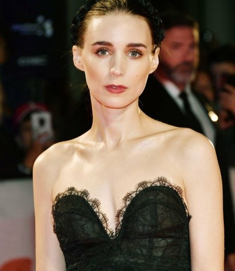 Rooney Mara model sexy gallery