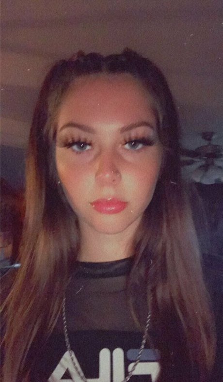 kikaboo2 model sexy picture