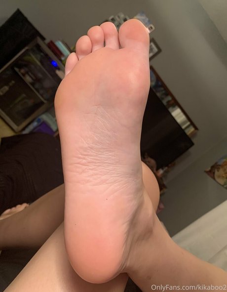 kikaboo2 erotic star photo