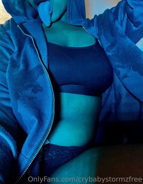 crybabystormzfree adult model gallery