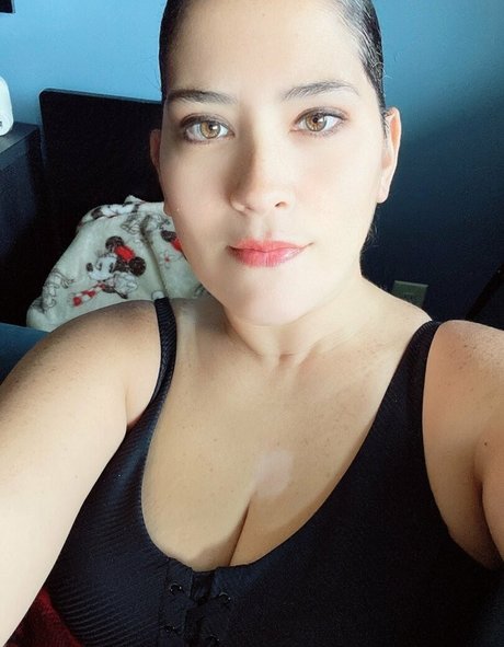 th1cc em star sexy pics