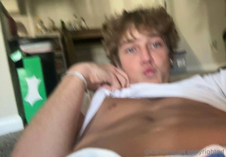 karsen scott hot model images