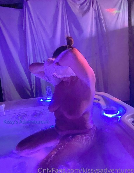 kissysadventures nude pornstar pictures