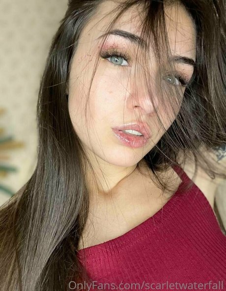 scarletwaterfall model pretty pic