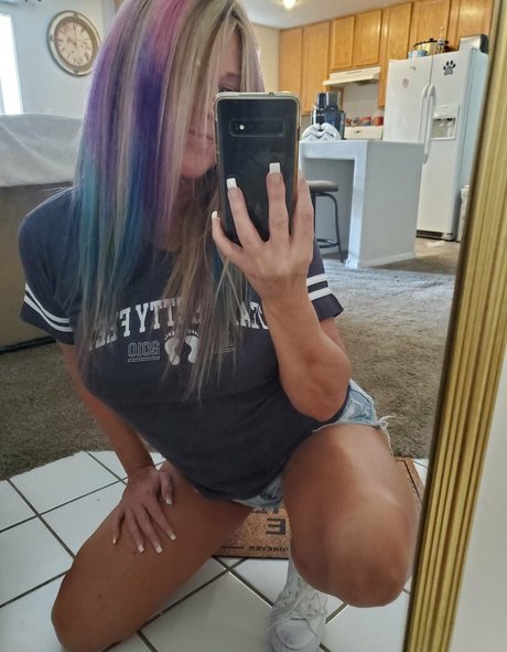 strawberry milk onlyfans beautiful nude photos