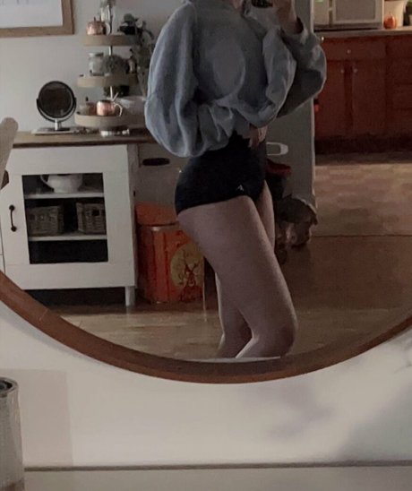 Aliyah Delaney sexy model gallery