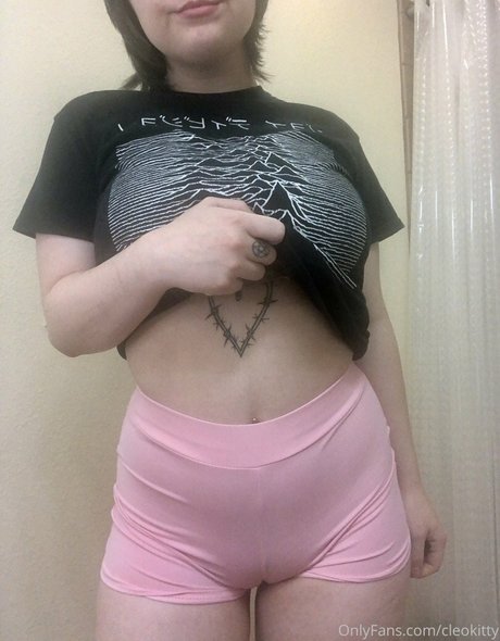 pocketsapio porn model picture