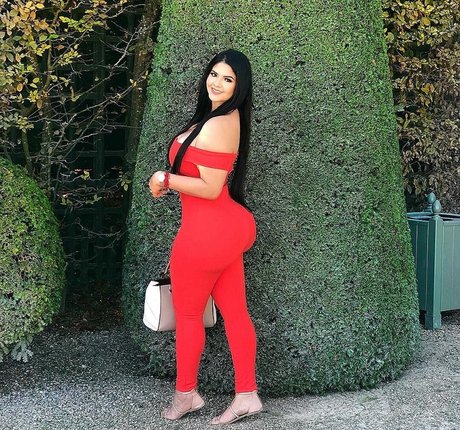 Graciela Montes model best photo