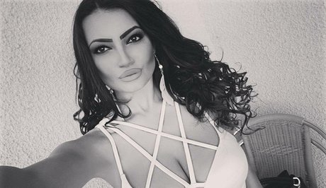 Lupulescu P model nude img