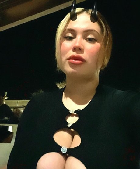 Sheila L hot actress picture