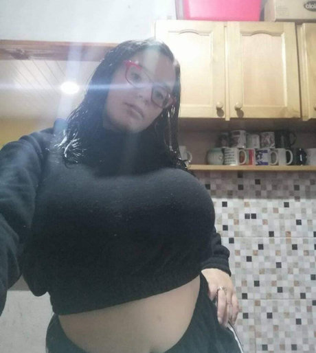 famous onlyfans hot naked image