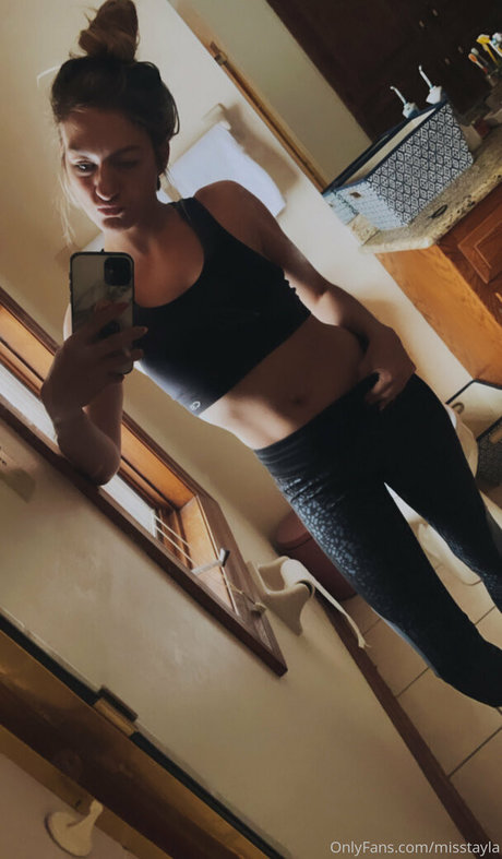 tittytata model exclusive pics