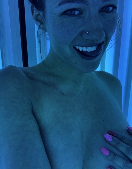 tittytata high quality actress photos