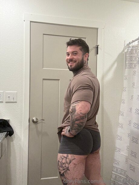 deek aesthetic high quality pornstar photo